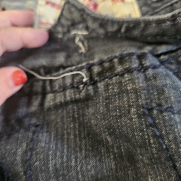 Older True Religion Men's Jeans. 40 x 34 - Picture 8 of 8